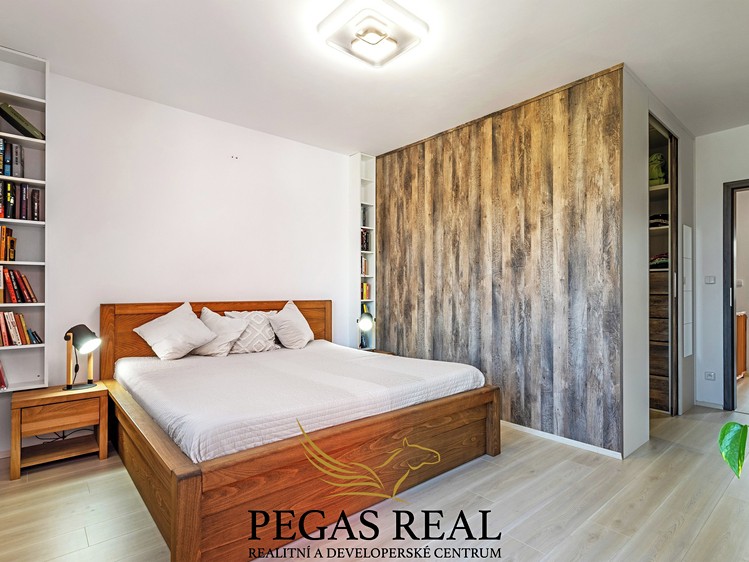 Prodej  rodinného domu 144 m², pozemek 502 m² - foto 5