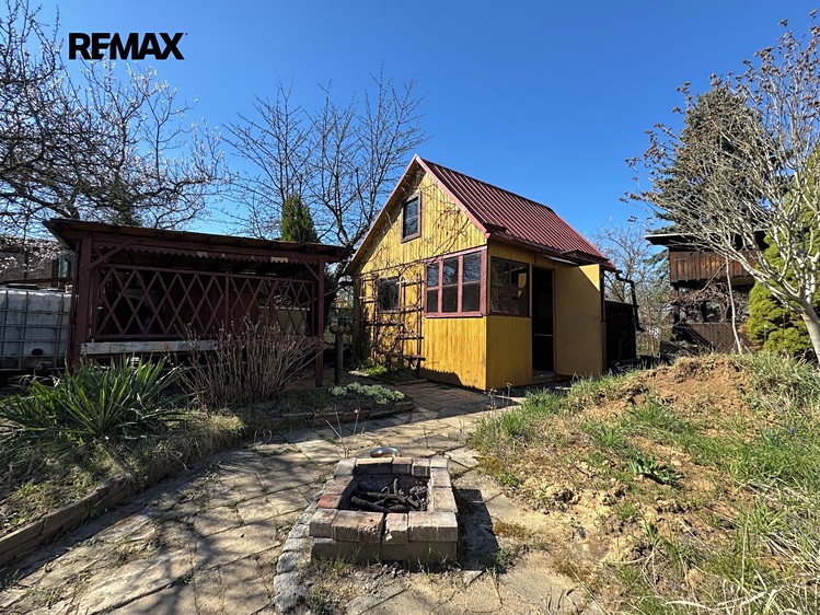 Prodej chaty 19 m², pozemek 347 m² - foto 1