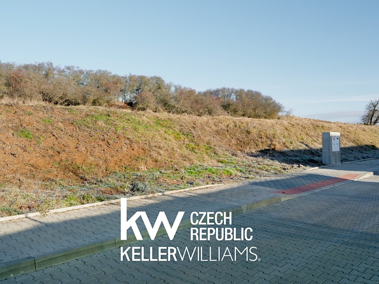 Prodej rodinného domu 126 m², pozemek 1 000 m² - foto 4
