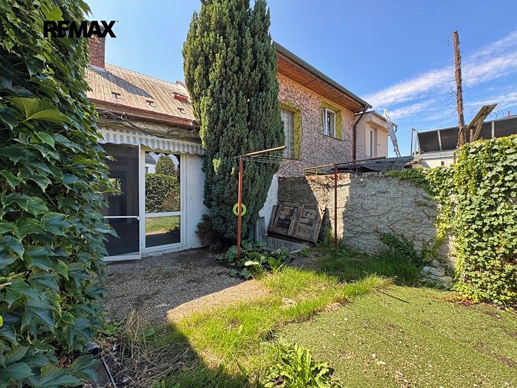Prodej rodinného domu 105 m², pozemek 242 m² - foto 8