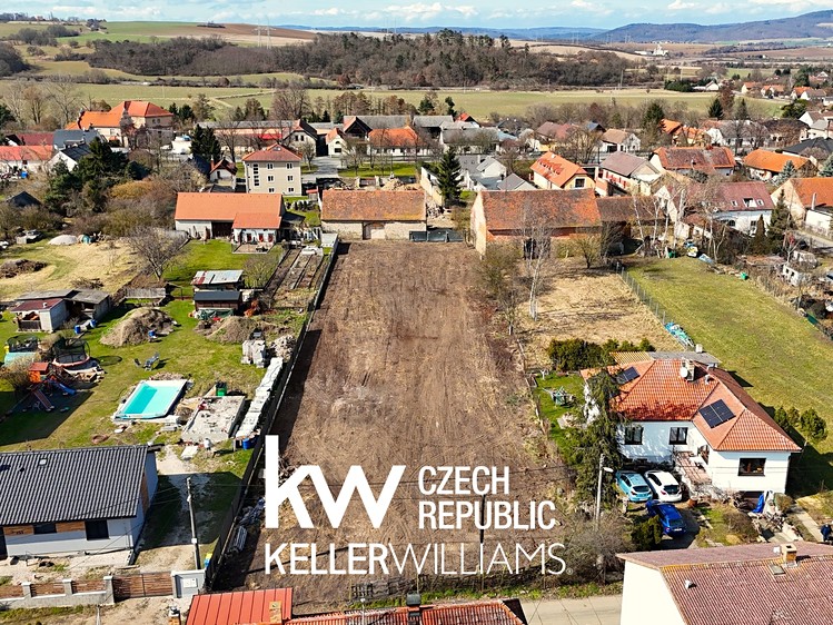 Prodej stavebního pozemku 1 071 m² - foto 6