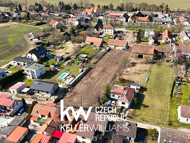 Prodej stavebního pozemku 1 071 m² - foto 7