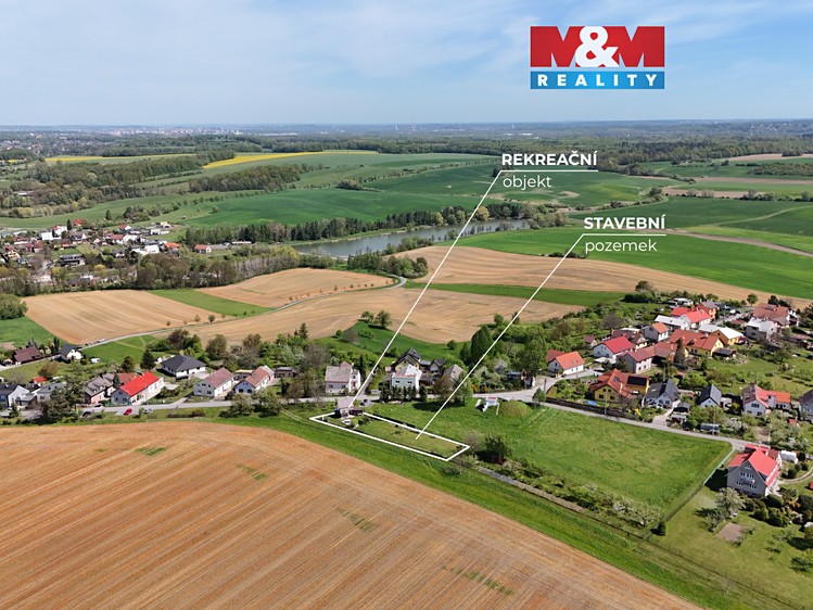 Prodej stavebního pozemku 887 m² - foto 1