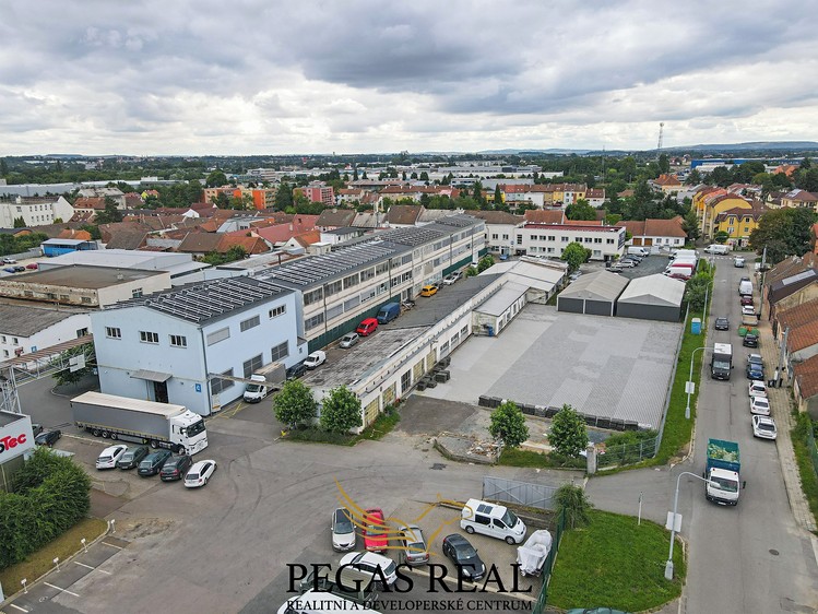 Pronájem kanceláře 105 m² - foto 7