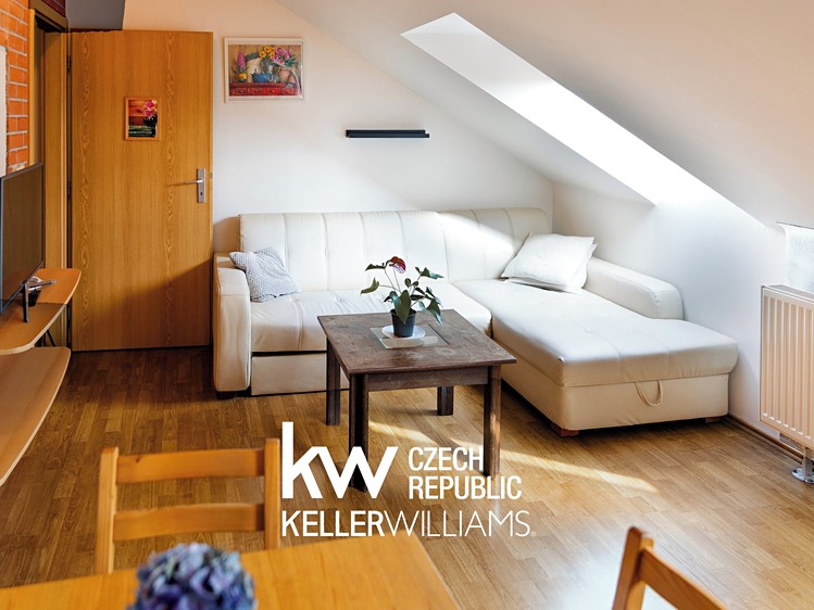 Prodej bytu 1+kk 33 m² - foto 1