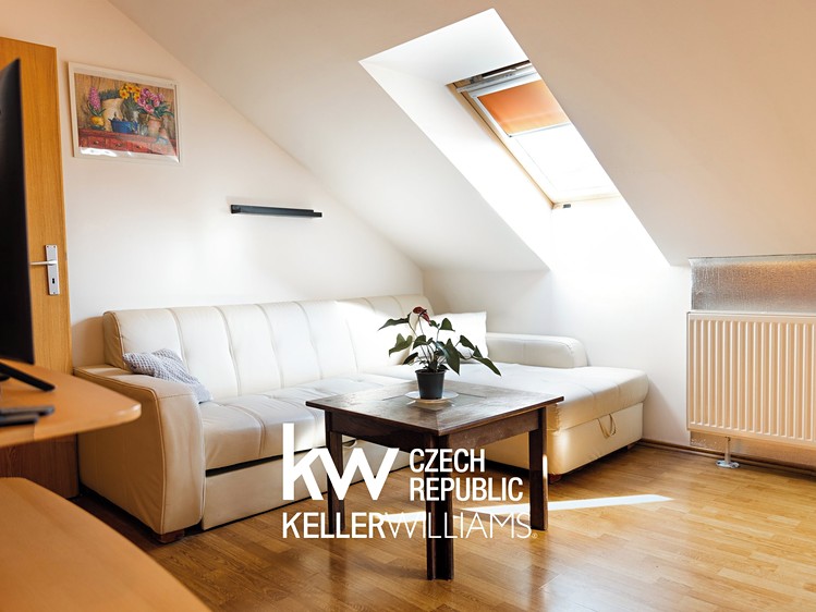 Prodej bytu 1+kk 33 m² - foto 2