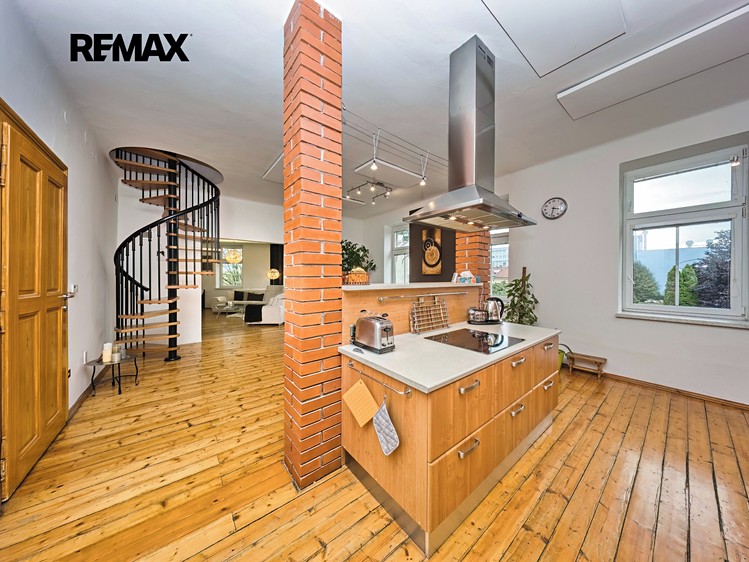 Prodej bytu 5+1 189 m² - foto 1