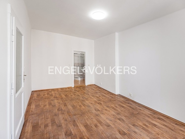 Pronájem bytu 1+1 40 m² - foto 3