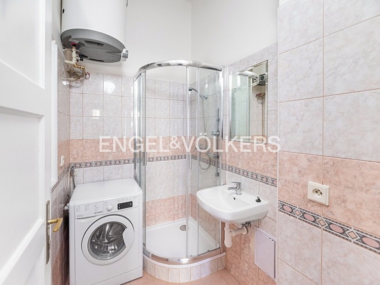 Pronájem bytu 1+1 40 m² - foto 4