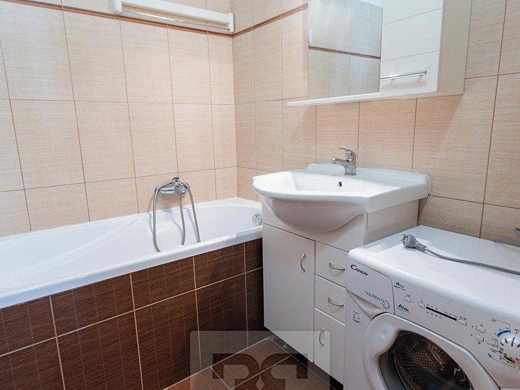 Pronájem bytu 2+kk 47 m² (Jednopodlažní) - foto 8