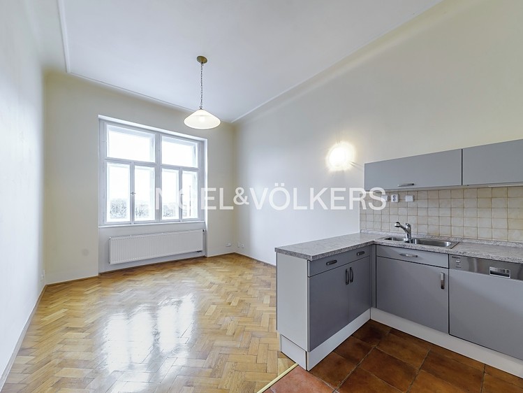 Pronájem bytu 3+kk 70 m² - foto 1