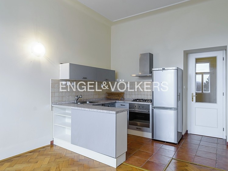 Pronájem bytu 3+kk 70 m² - foto 2
