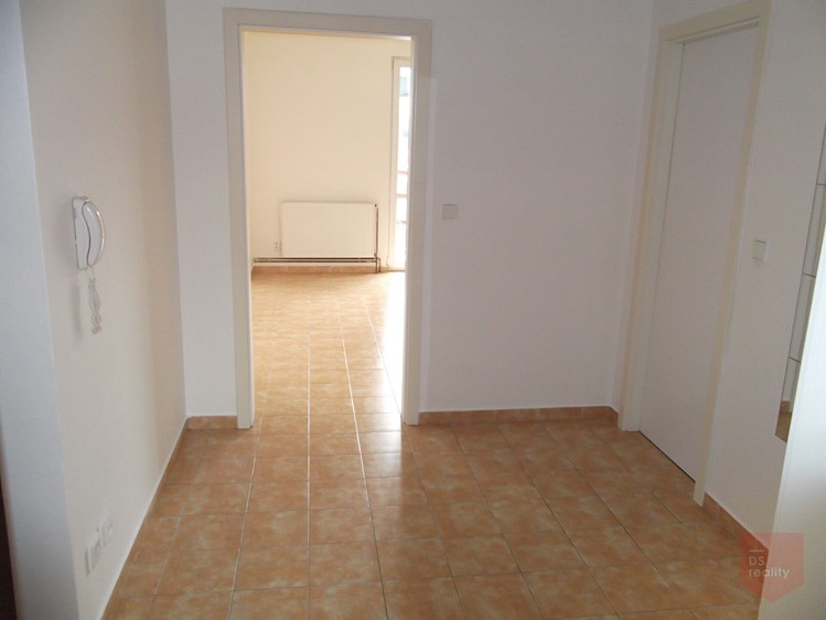 Pronájem bytu 2+kk 59 m² (Jednopodlažní) - foto 4