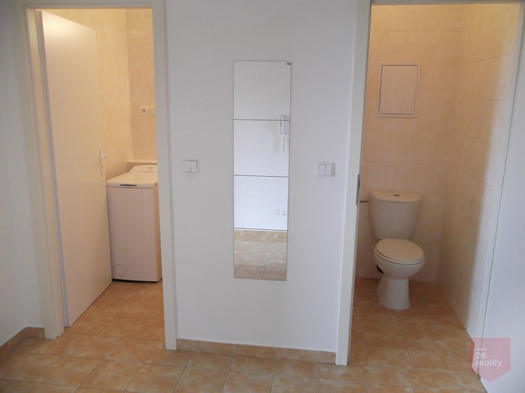 Pronájem bytu 2+kk 59 m² (Jednopodlažní) - foto 8