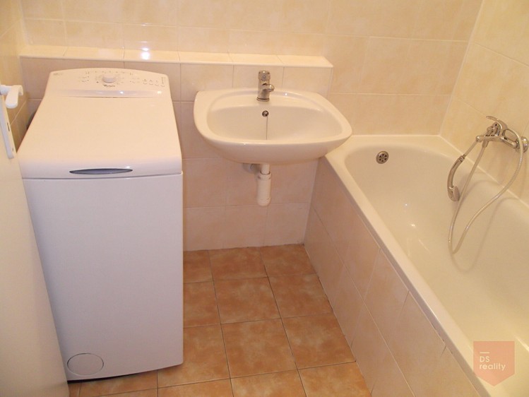 Pronájem bytu 2+kk 59 m² (Jednopodlažní) - foto 7