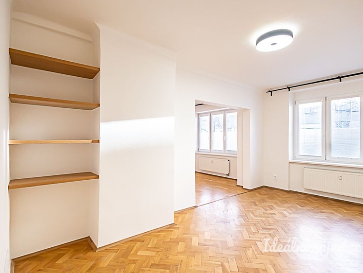 Pronájem bytu 3+kk 78 m² - foto 8