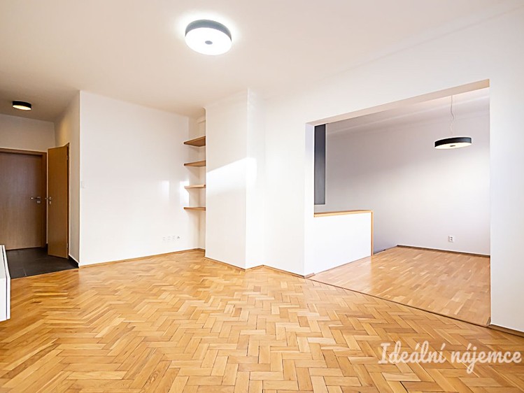 Pronájem bytu 3+kk 78 m² - foto 2