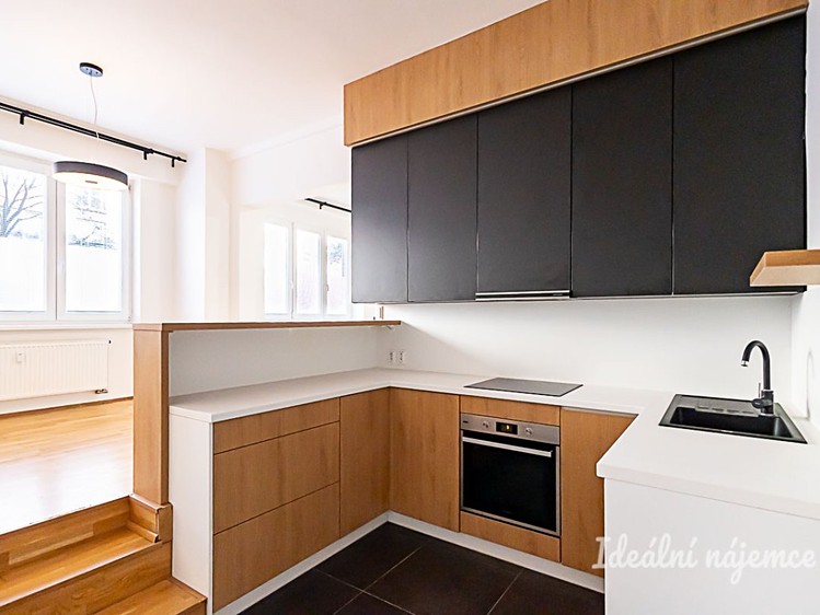 Pronájem bytu 3+kk 78 m² - foto 6