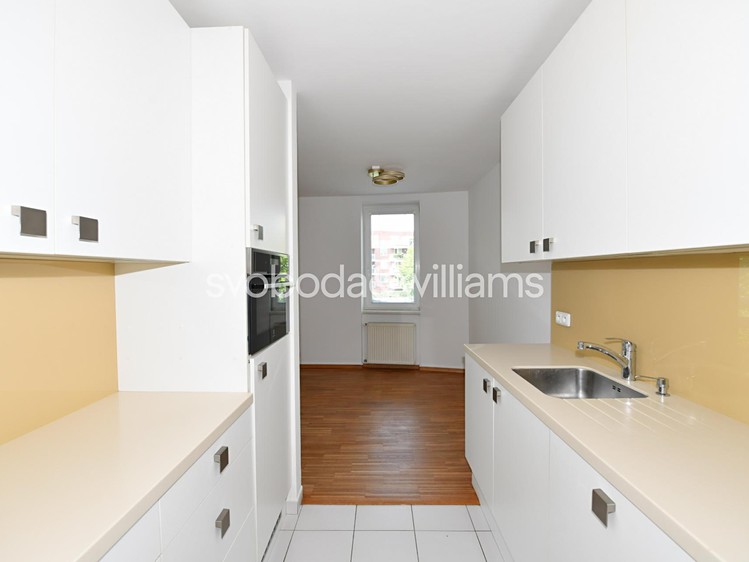Pronájem bytu 3+kk 99 m² - foto 5