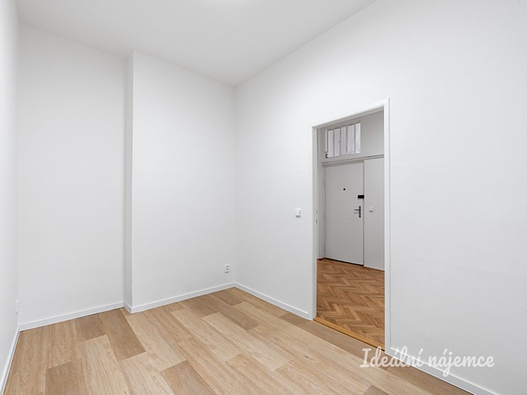 Pronájem bytu 3+kk 78 m² - foto 8