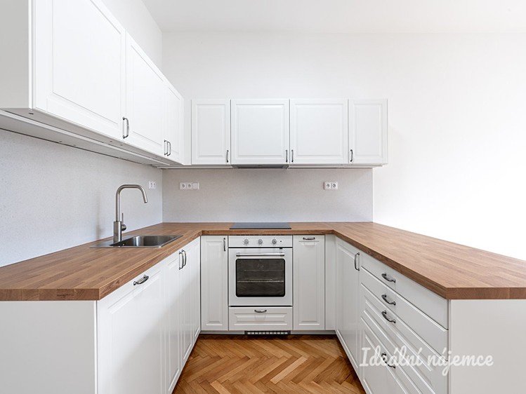 Pronájem bytu 3+kk 78 m² - foto 5