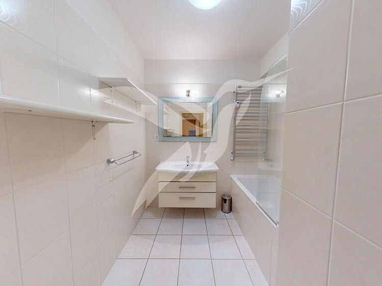 Pronájem bytu 2+kk 55 m² - foto 4