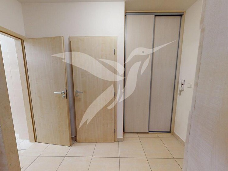 Pronájem bytu 2+kk 55 m² - foto 5