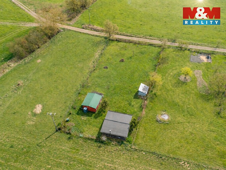 Prodej  stavebního pozemku 1 784 m² - foto 8