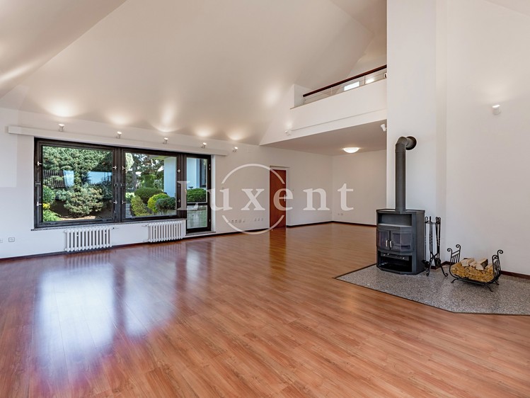 Pronájem kanceláře 417 m² - foto 2