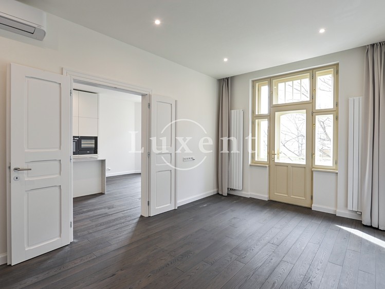 Pronájem bytu 4+kk 137 m² - foto 4