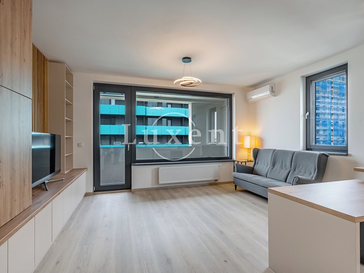 Pronájem bytu 3+kk 73 m² - foto 1