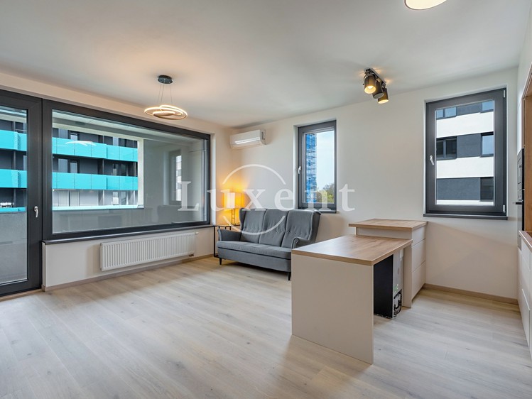 Pronájem bytu 3+kk 73 m² - foto 2