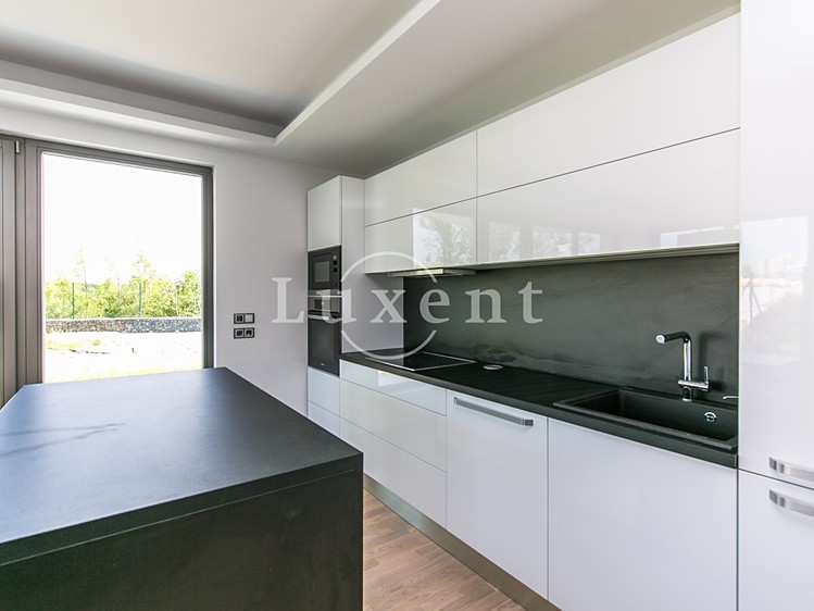 Pronájem bytu 3+kk 156 m² - foto 6