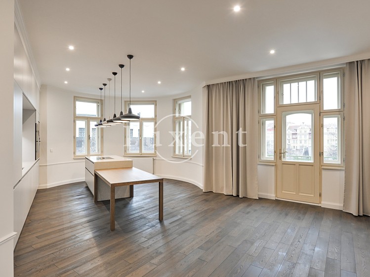 Pronájem bytu 4+kk 167 m² - foto 3