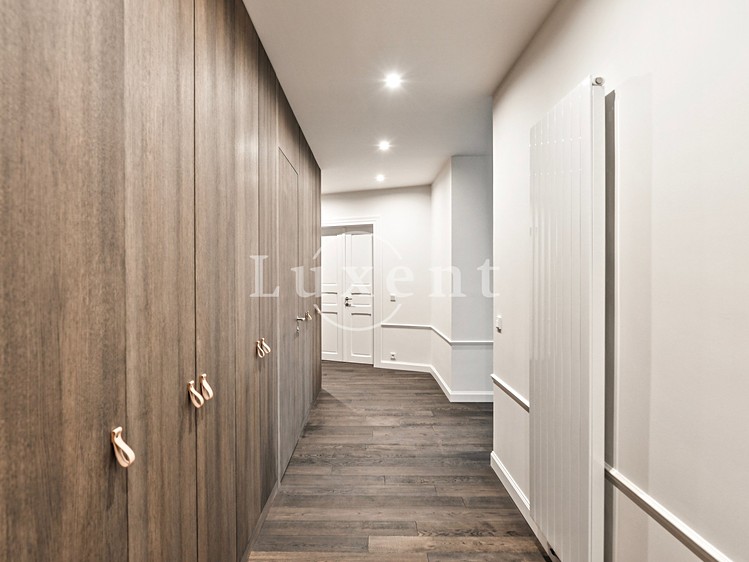 Pronájem bytu 4+kk 167 m² - foto 8