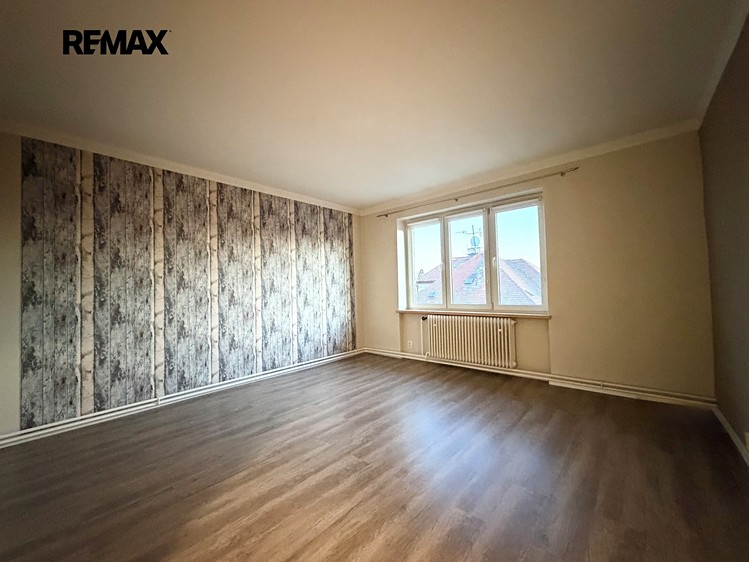 Pronájem bytu 2+1 55 m² - foto 1