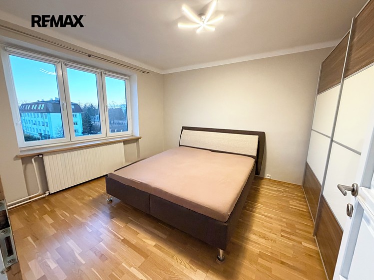 Pronájem bytu 2+1 55 m² - foto 6