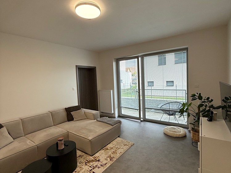 Pronájem bytu 2+kk 55 m² - foto 3