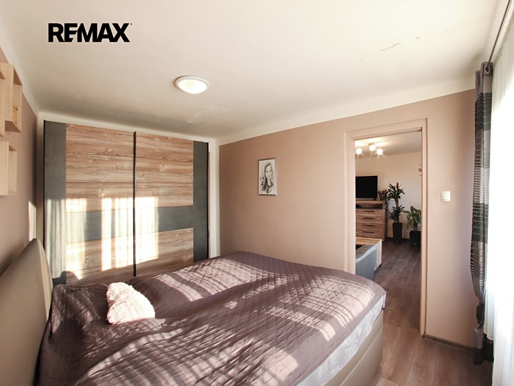 Prodej rodinného domu 140 m², pozemek 2 611 m² - foto 8