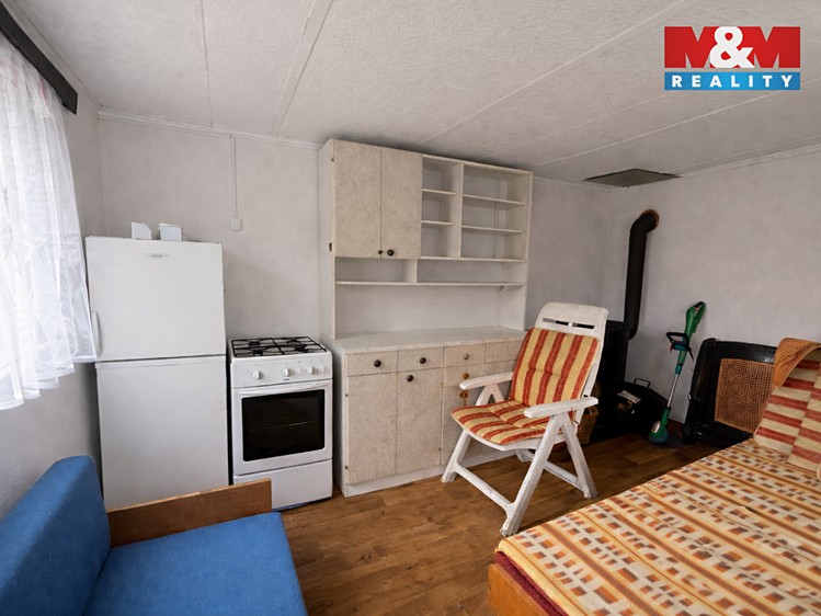 Prodej chaty 17 m², pozemek 265 m² - foto 4