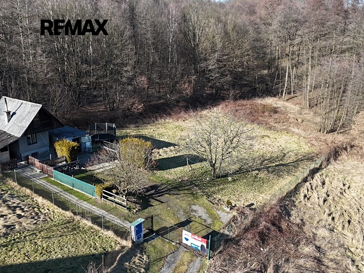 Prodej  stavebního pozemku 2 720 m² - foto 3