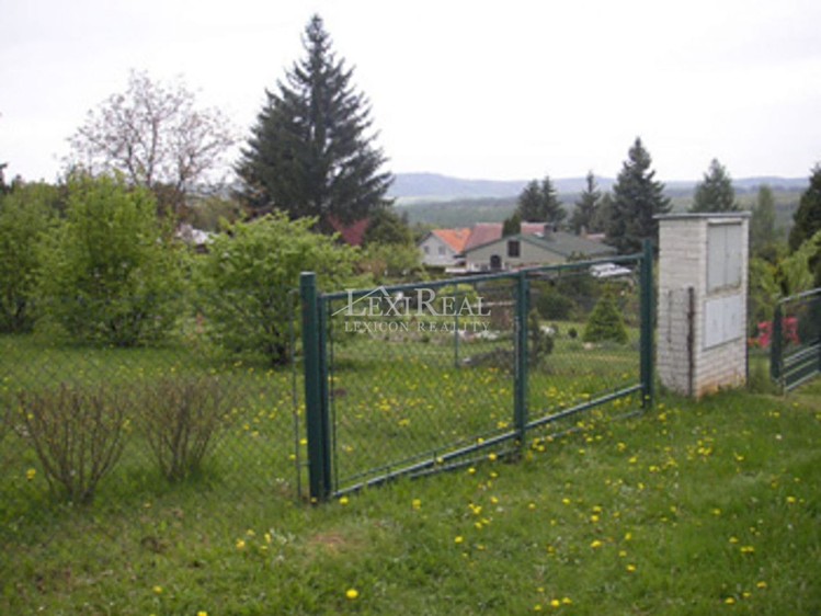 Prodej stavebního pozemku 800 m² - foto 3