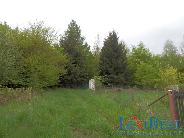 Prodej stavebního pozemku 800 m² - foto 4