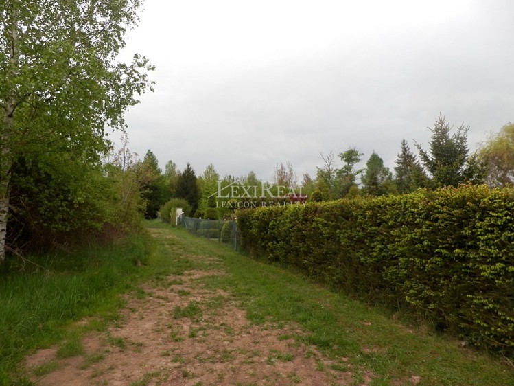 Prodej stavebního pozemku 800 m² - foto 2