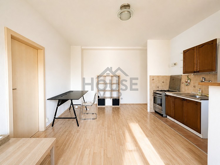 Prodej bytu 2+kk 40 m² (Jednopodlažní) - foto 2