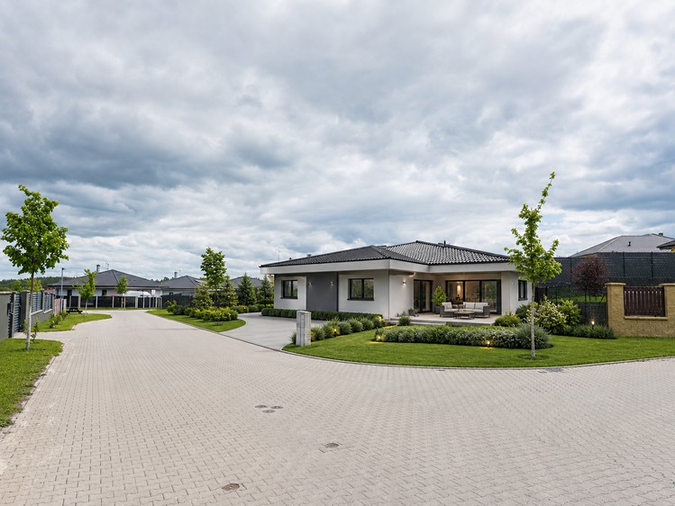 Prodej stavebního pozemku 843 m² - foto 4