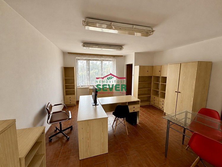 Prodej obchodního prostoru 150 m² - foto 7