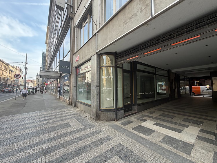 Pronájem obchodního prostoru 70 m² - foto 4