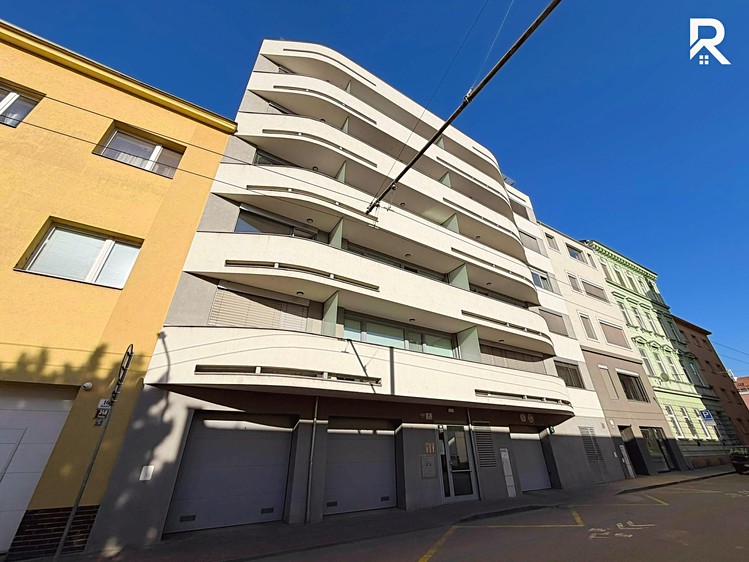 Pronájem bytu 1+kk 31 m² - foto 3