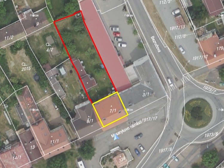 Prodej vícegeneračního domu 235 m², pozemek 869 m² - foto 2